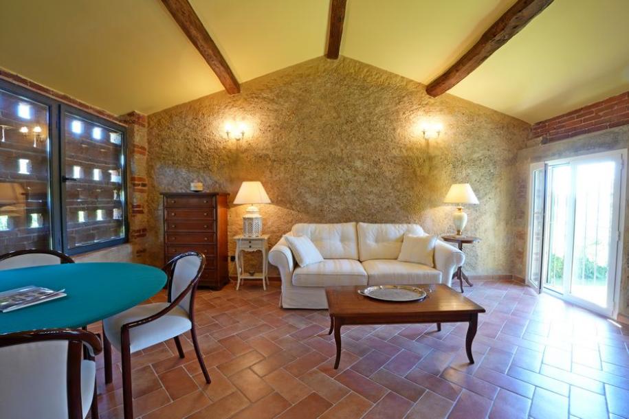 Restored country villa in Pietrasanta-2