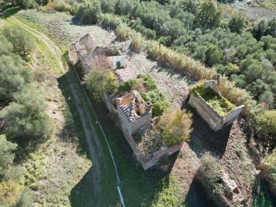 Land with large ruin for construction near San Miniato, Pisa