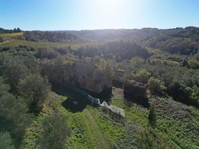 Land with large ruin for construction near San Miniato, Pisa