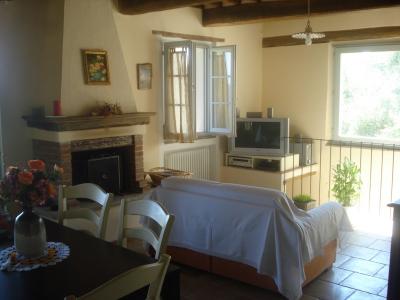 Villa in pietra con piscina vicino Camaiore, Versilia, Toscana