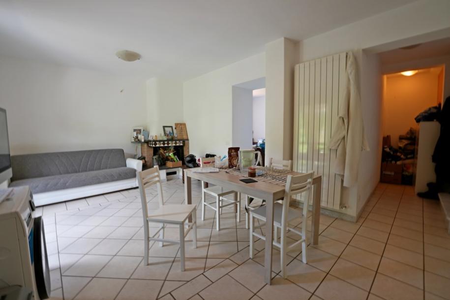 Large house in Montignoso-15