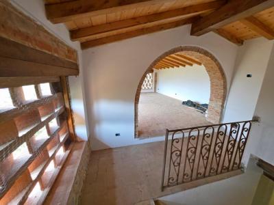 2 houses with seaview Camaiore