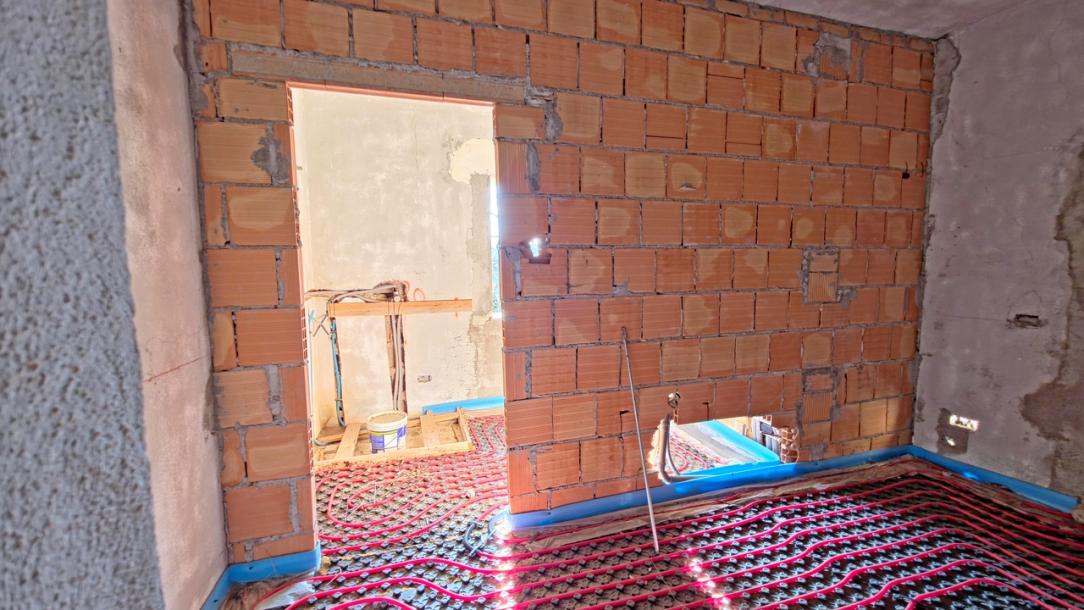 Unfinished country house near Pomarance-8