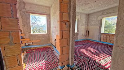 Unfinished country house near Pomarance