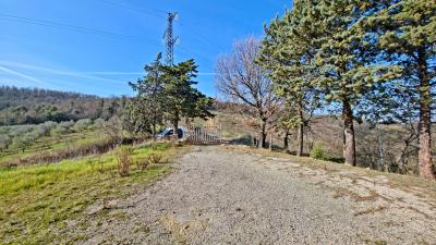 Unfinished country house near Pomarance