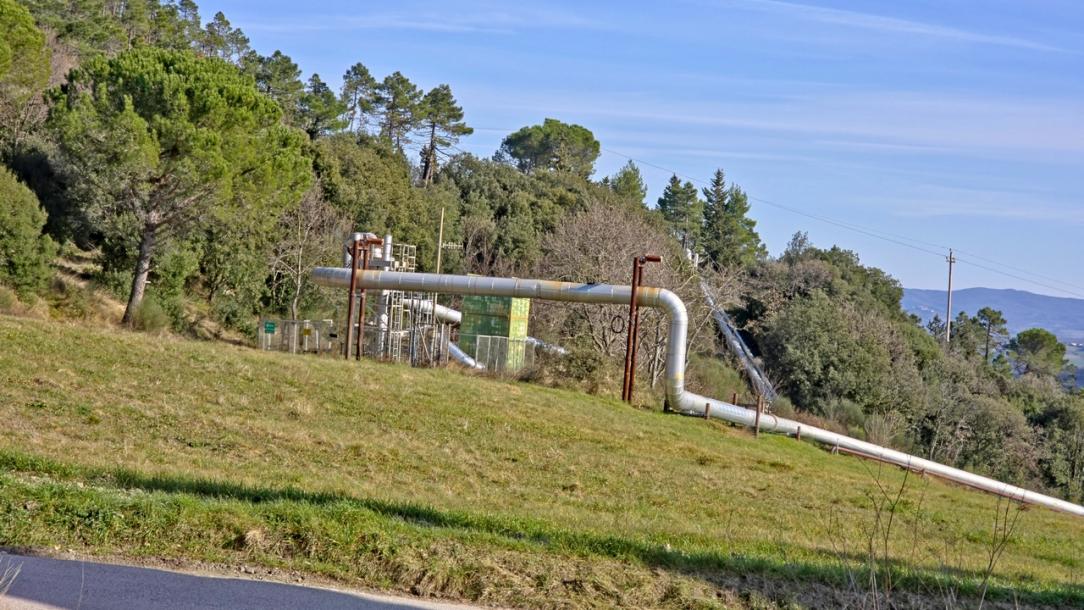 Unfinished country house near Pomarance-11