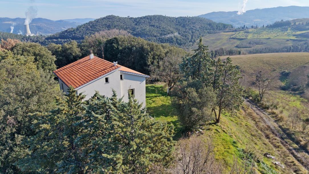 Unfinished country house near Pomarance-10