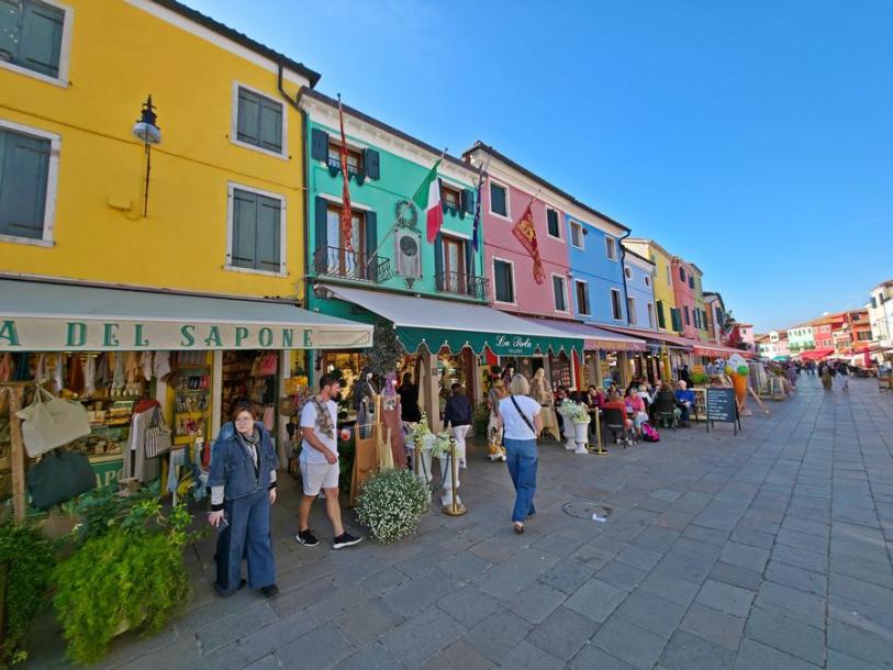 Restored House in  Burano - Venezia-16