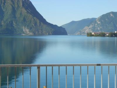 Luxury flat on Iseo sea
