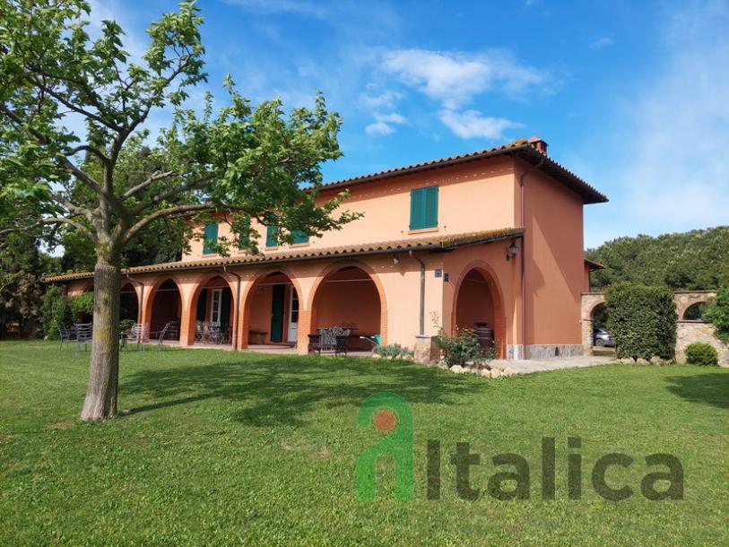 Farm in Tuscany-1