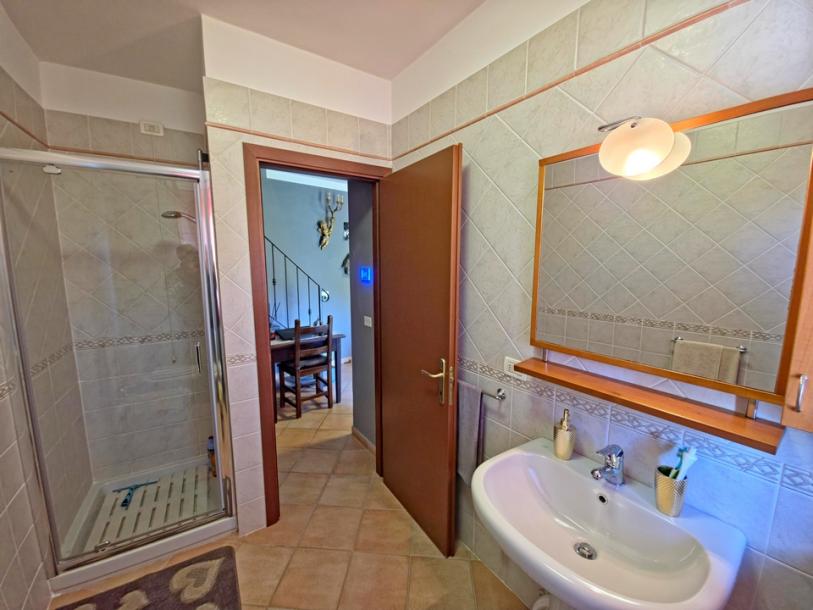 Restored old country house on 450m.o.S. in Lunigiana for Sale-14