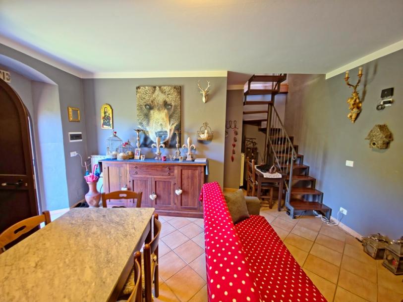 Restored old country house on 450m.o.S. in Lunigiana for Sale-10