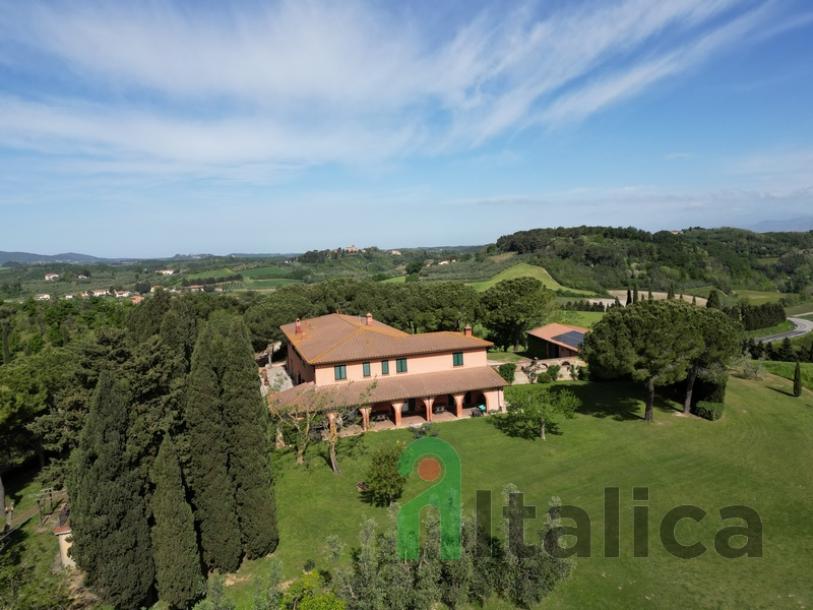Farm in Tuscany-7