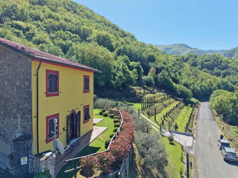 Restored old country house on 450m.o.S. in Lunigiana for Sale-2