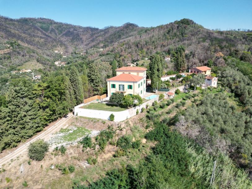 Antique villa with Pool near Massarosa-16