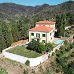 Antique villa with Pool near Massarosa
