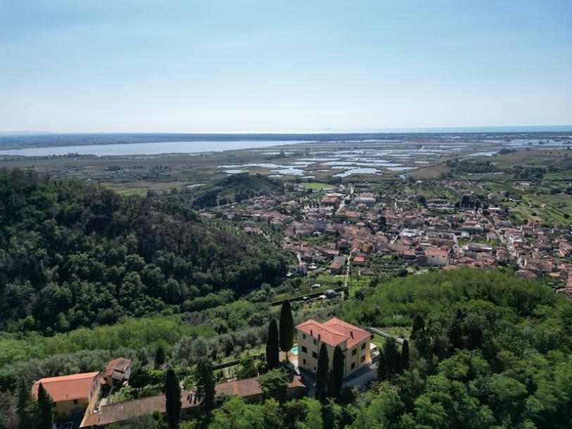 Antique villa with Pool near Massarosa-11