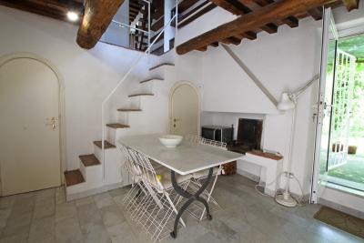 Querceta between Seravezza and Forte dei Marmi.