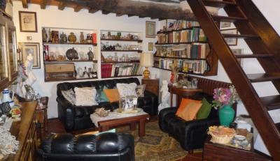 Large country house in Versilia for Sale