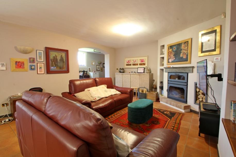 Villa near Sarzana with swimmingpool-13