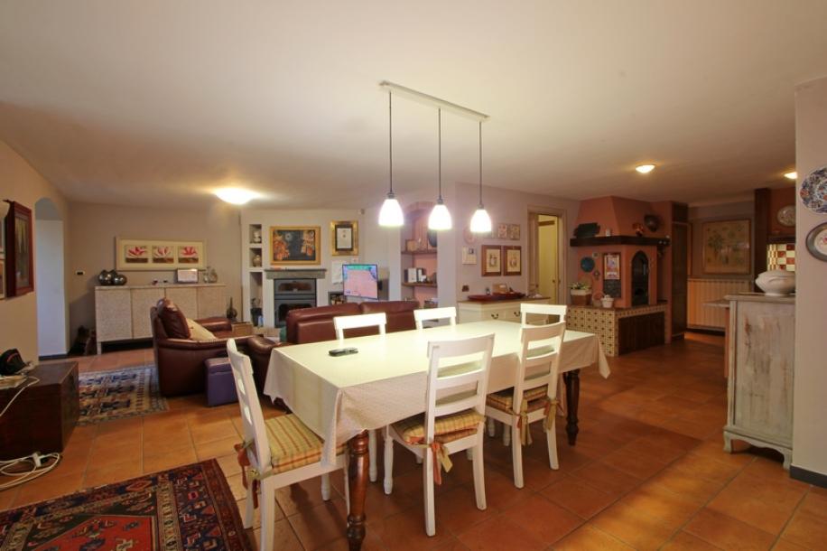 Villa near Sarzana with swimmingpool-10