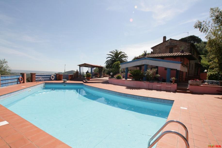 Buying a house in Bargecchia | Property for sale in Tuscany| House in Versilia-7