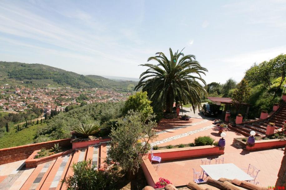 Buying a house in Bargecchia | Property for sale in Tuscany| House in Versilia-2