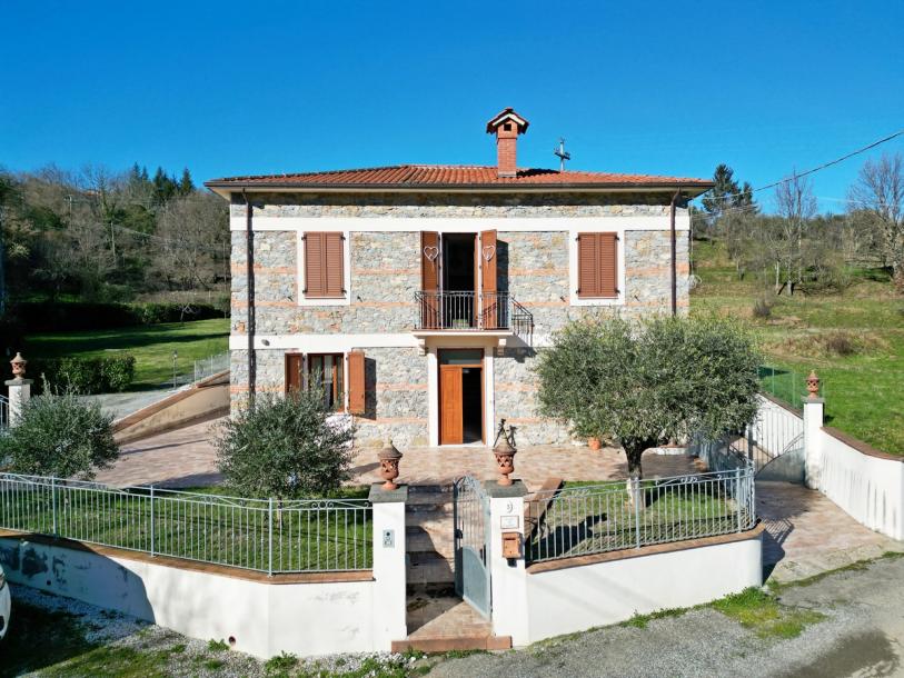 Villa for Sale in Lunigiana-1