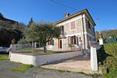 Villa for Sale in Lunigiana