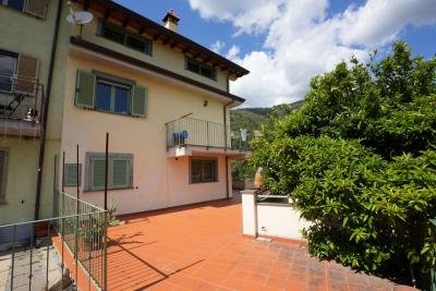 Large house in Montignoso