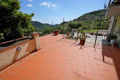 Large house in Montignoso