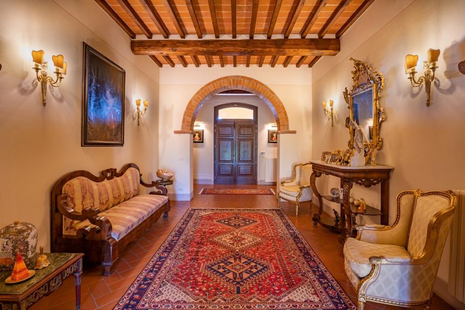 Luxury large property with view to Monte San Savino-7