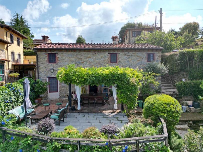 Stone house with sea view and garden near Massarosa, Versilia-1