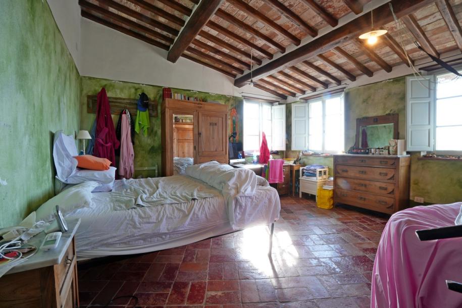 Villa with Pool and seaview in Monteggiori for Sale-6