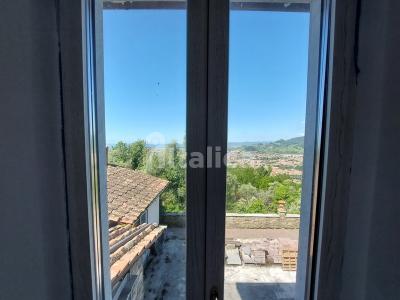 Large property for construction with sea view