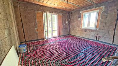 Unfinished country house near Pomarance