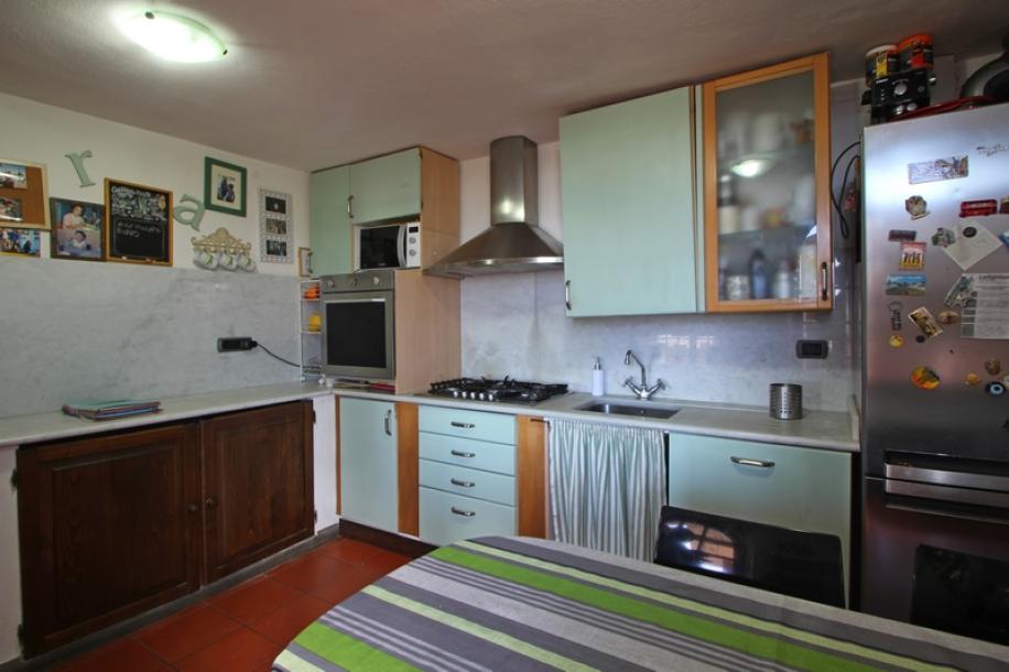 Moderní vila s výhledem na moře u Carrary-10