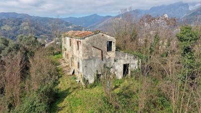 Carrara – detached panoramic house