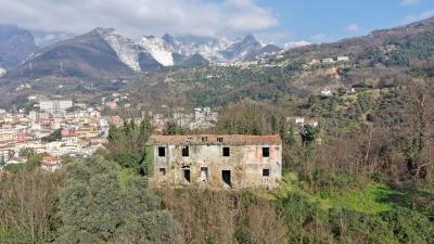 Carrara – detached panoramic house
