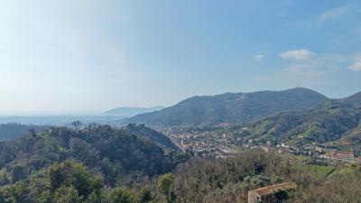 Carrara – detached panoramic house