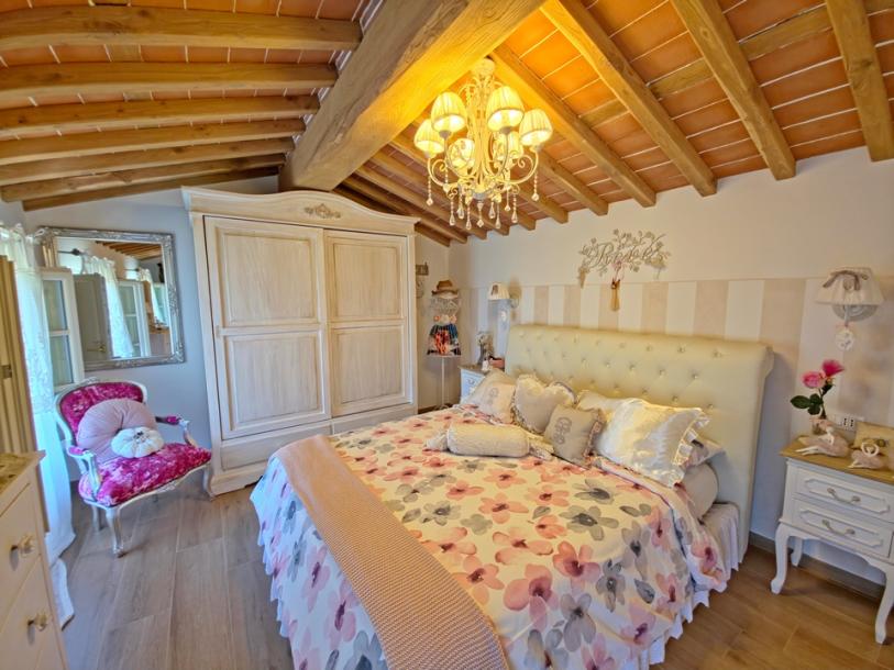 House and guest house near Camaiore for Sale-18