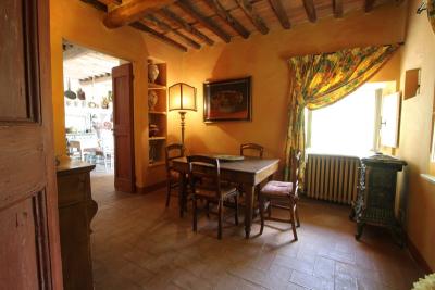 Rustikální vila nad Camaiorem