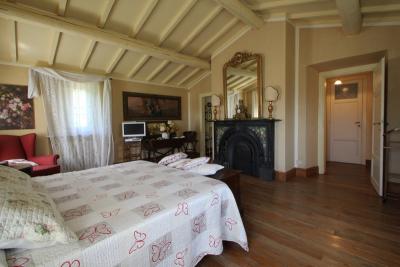 Rustikální vila nad Camaiorem