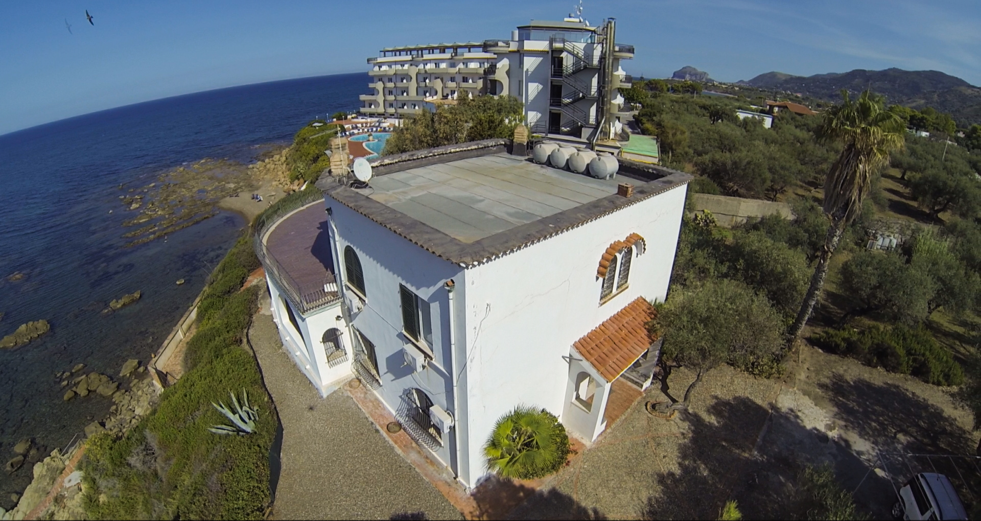 Villa in Sicily on the beach side