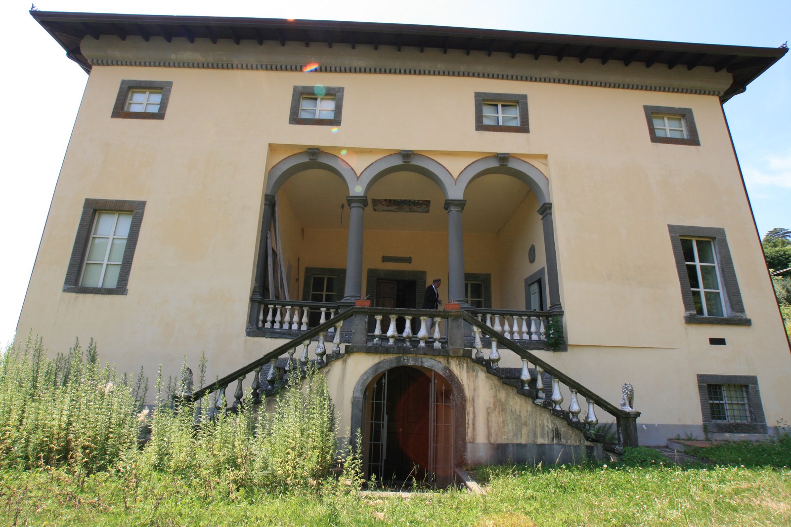 Klasická vila nad městem Lucca