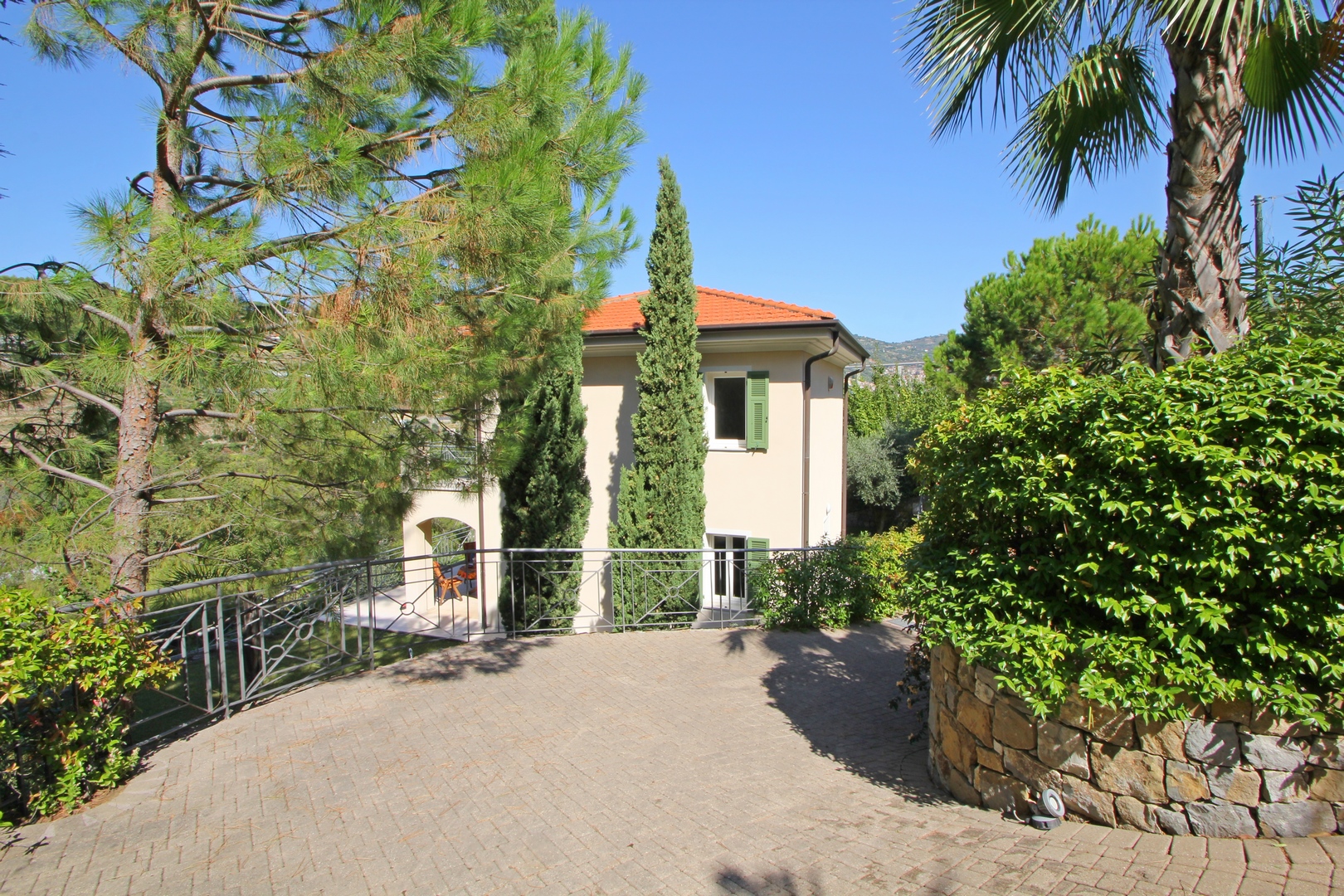 Villa s výhledem na moře v Bordigheře