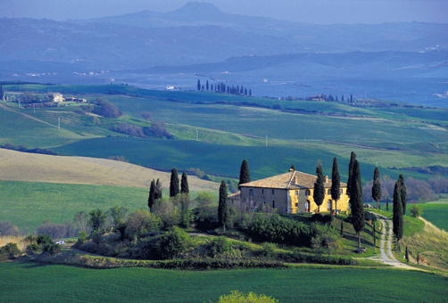 Villa in Tuscany: Inland or Coastal?