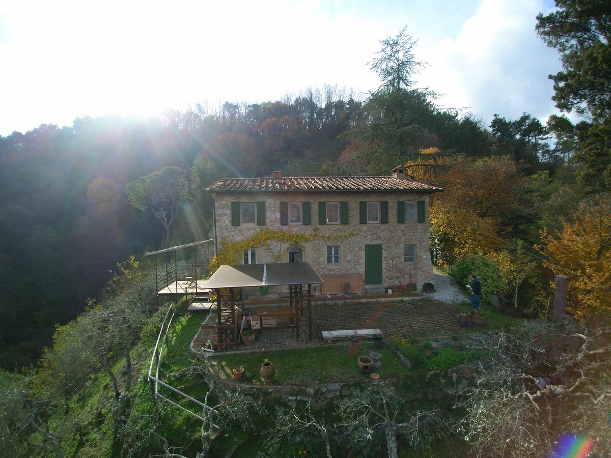 Casa colonica ristrutturata vicino Camaiore e Lucca