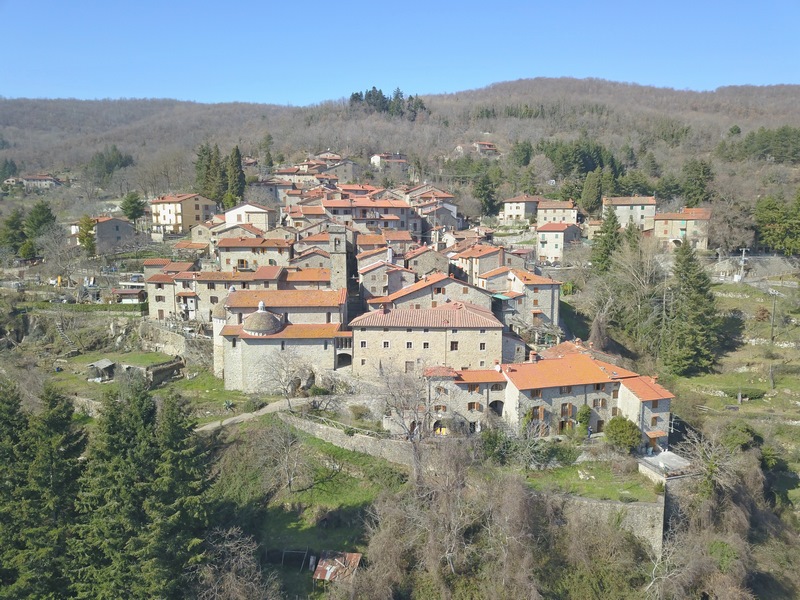 Weiler bei Poppi zwischen Arezzo und Florenz