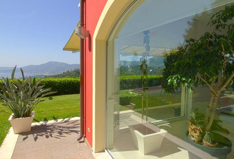 Luxury modern Villa with sea view